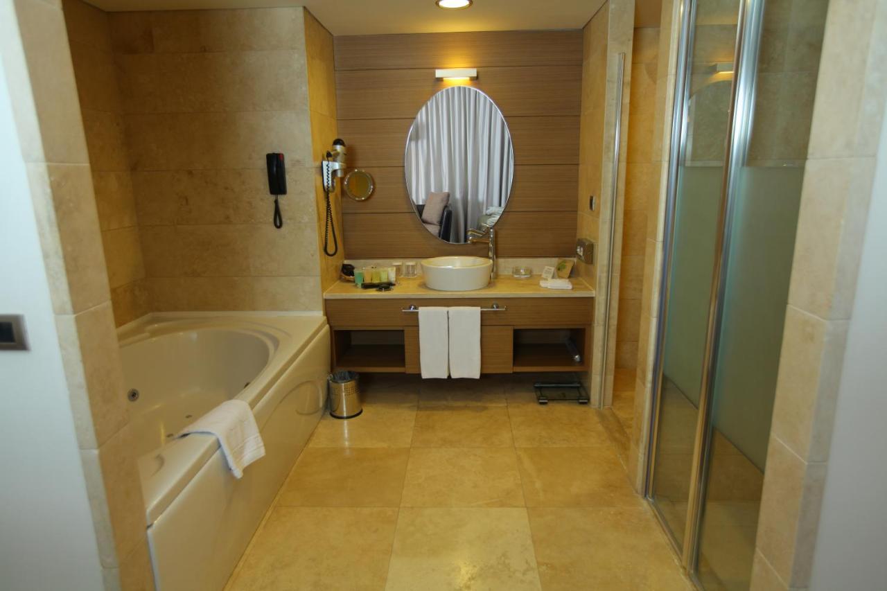 Cpankara Hotel Luaran gambar Bathroom